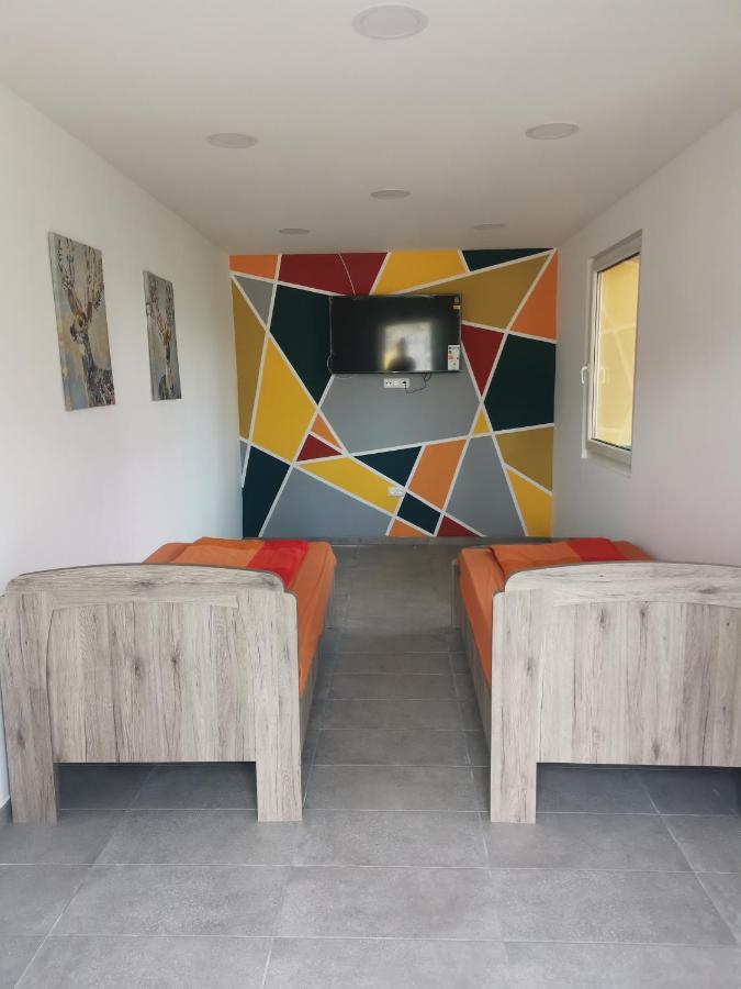 Podlovics Tanya Panzio Apartment Kemecse Exterior photo