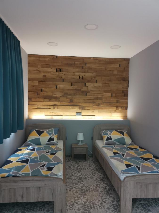 Podlovics Tanya Panzio Apartment Kemecse Exterior photo