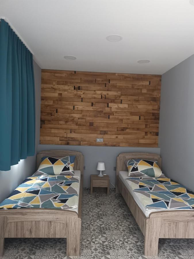 Podlovics Tanya Panzio Apartment Kemecse Exterior photo
