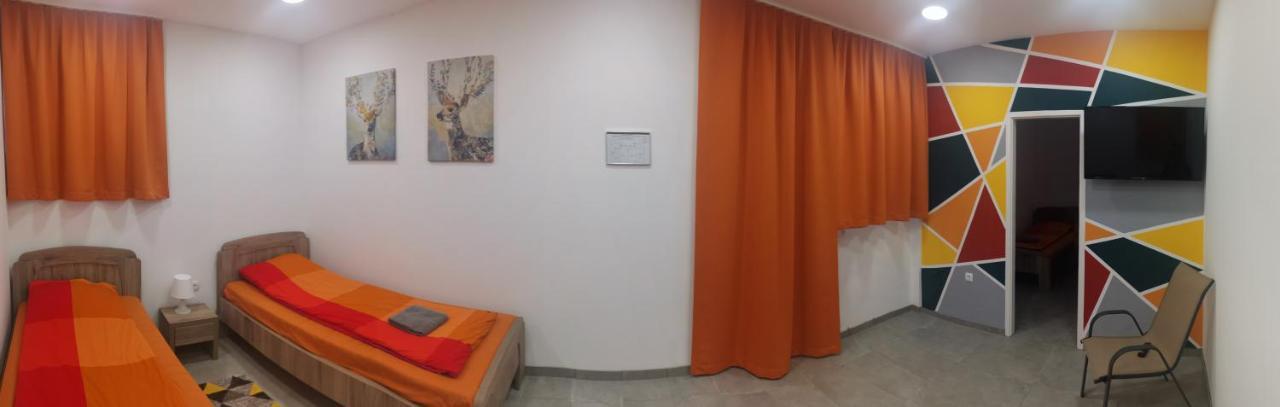 Podlovics Tanya Panzio Apartment Kemecse Exterior photo