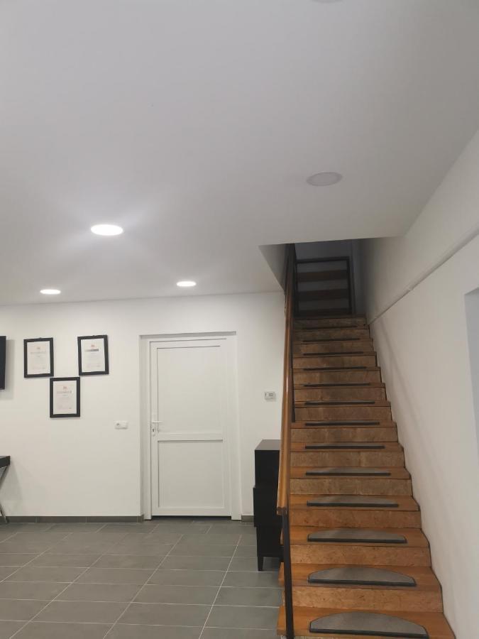 Podlovics Tanya Panzio Apartment Kemecse Exterior photo