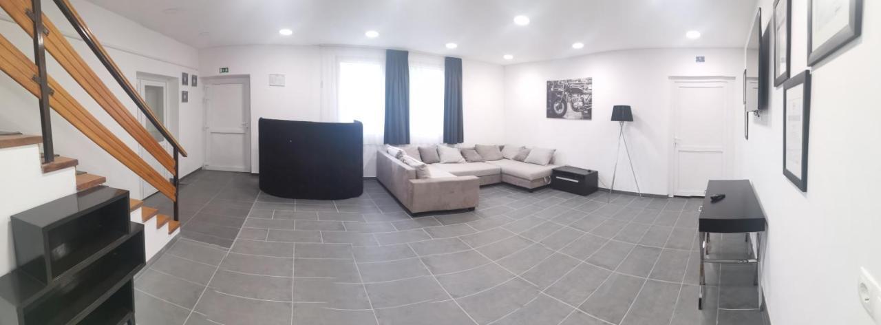 Podlovics Tanya Panzio Apartment Kemecse Exterior photo